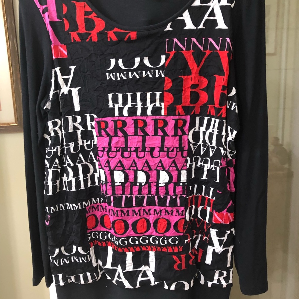 Fun knit sweater size L